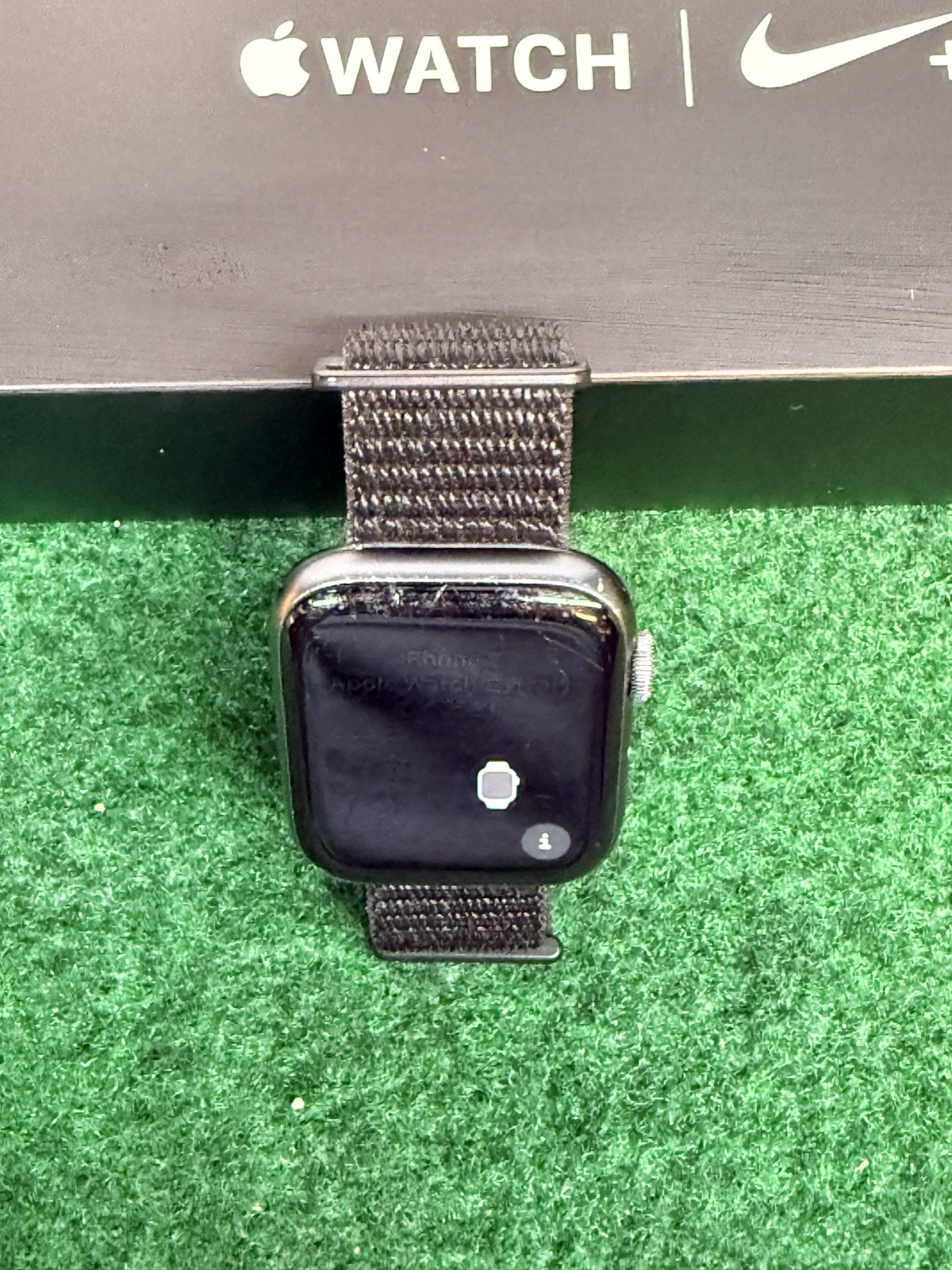 Apple Watch Series 4 S4 Nike+ (GPS + LTE) 44mm Gray Case Sport Band SEE IMAGES