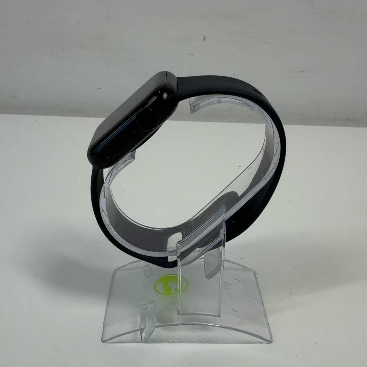 GPS Only Apple Watch SE 3 40MM Midnight Aluminum Midnight Sport Band MEP94LW/A