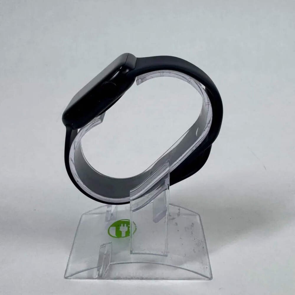 GPS Only Apple Watch SE 2nd Gen 40MM Midnight Aluminum Black Sport Band A2722
