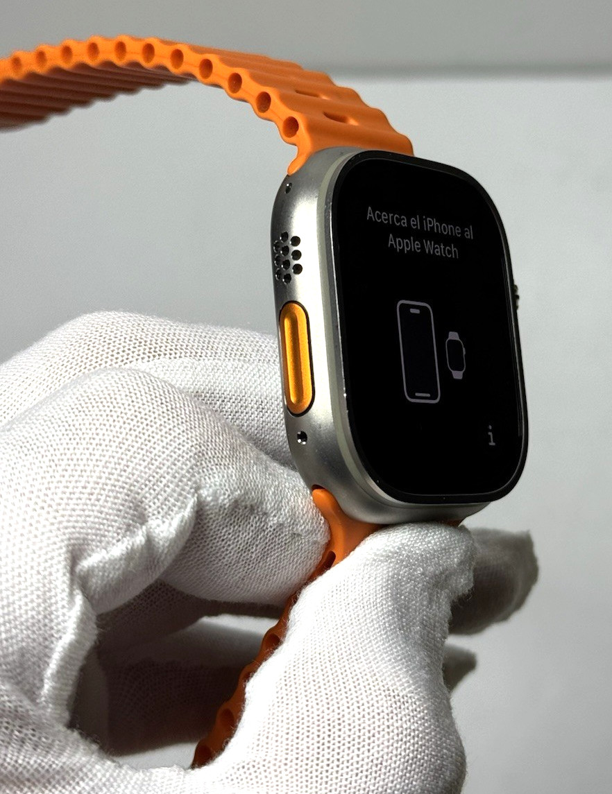 Apple Watch Ultra 2 49mm GPS+Cell Titanium Case/Orange Band