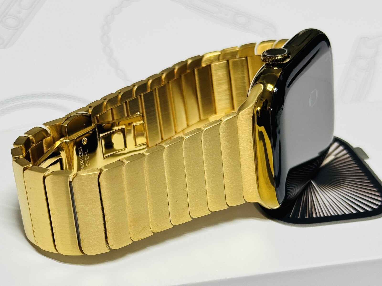Custom Anodized Bright Gold 46MM Apple Watch SERIES 11 Gold Plated Link Band