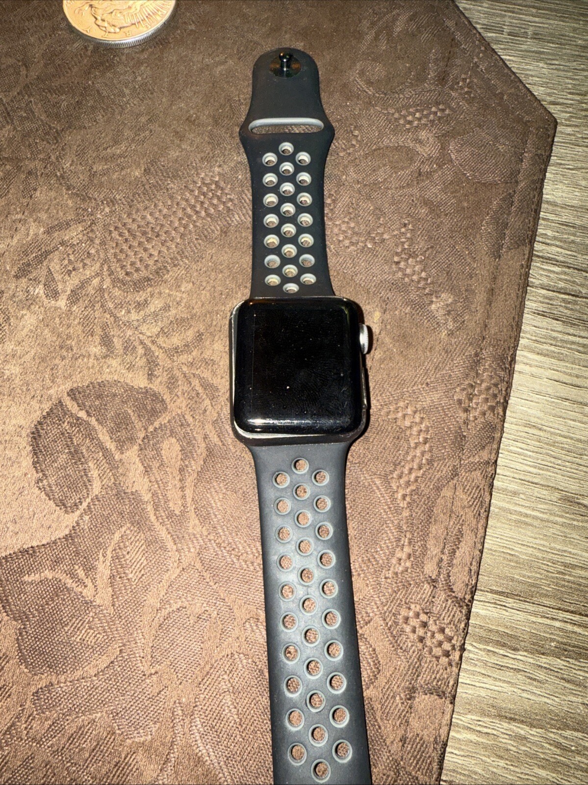 Apple Watch Nike+ 38mm Aluminum Case Black/Cool Gray Sport Band – (MNYX2LL/A)