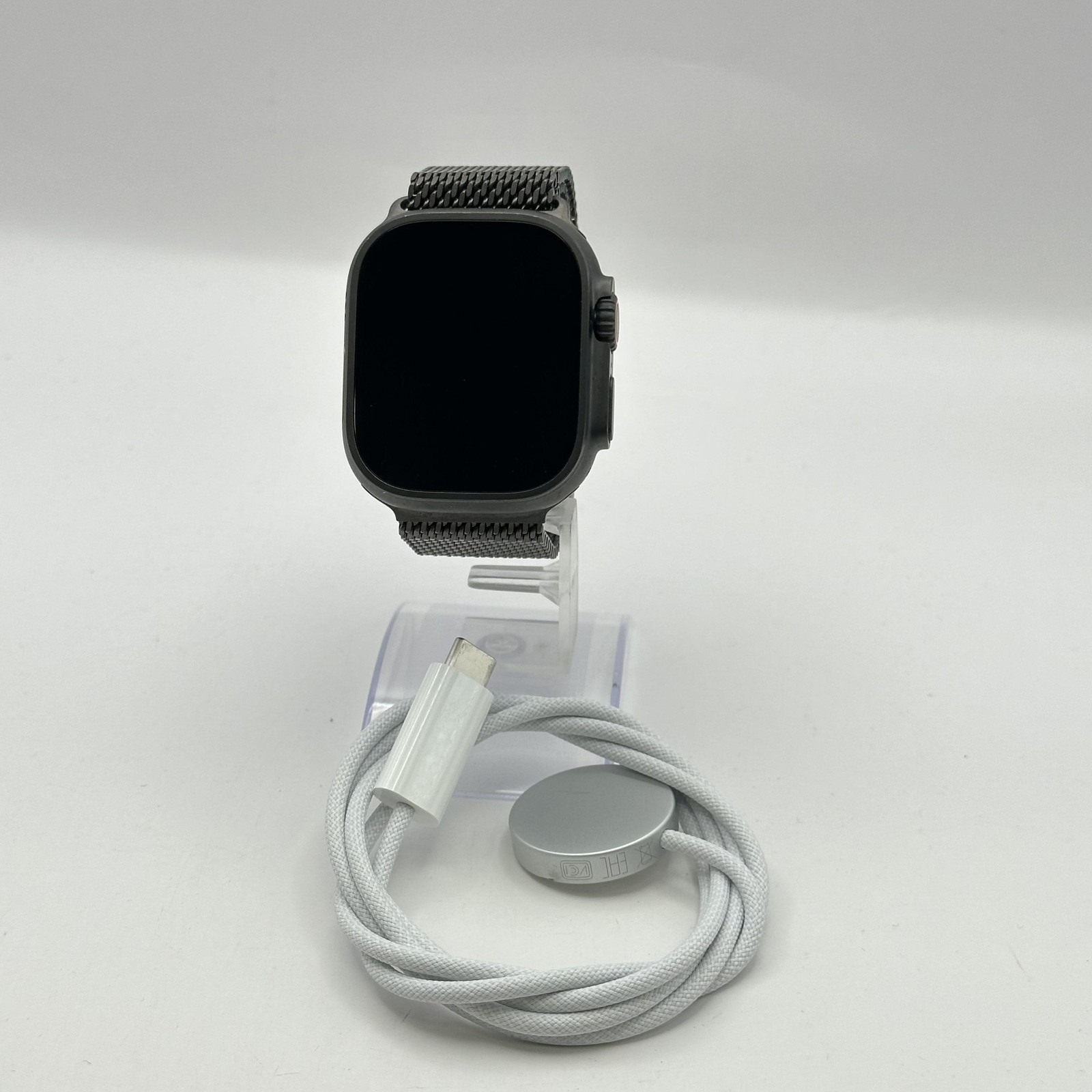 Apple Watch (Ultra 3) 49mm Black Titanium (LTE) w/ Titanium Milanese Loop – 9/10