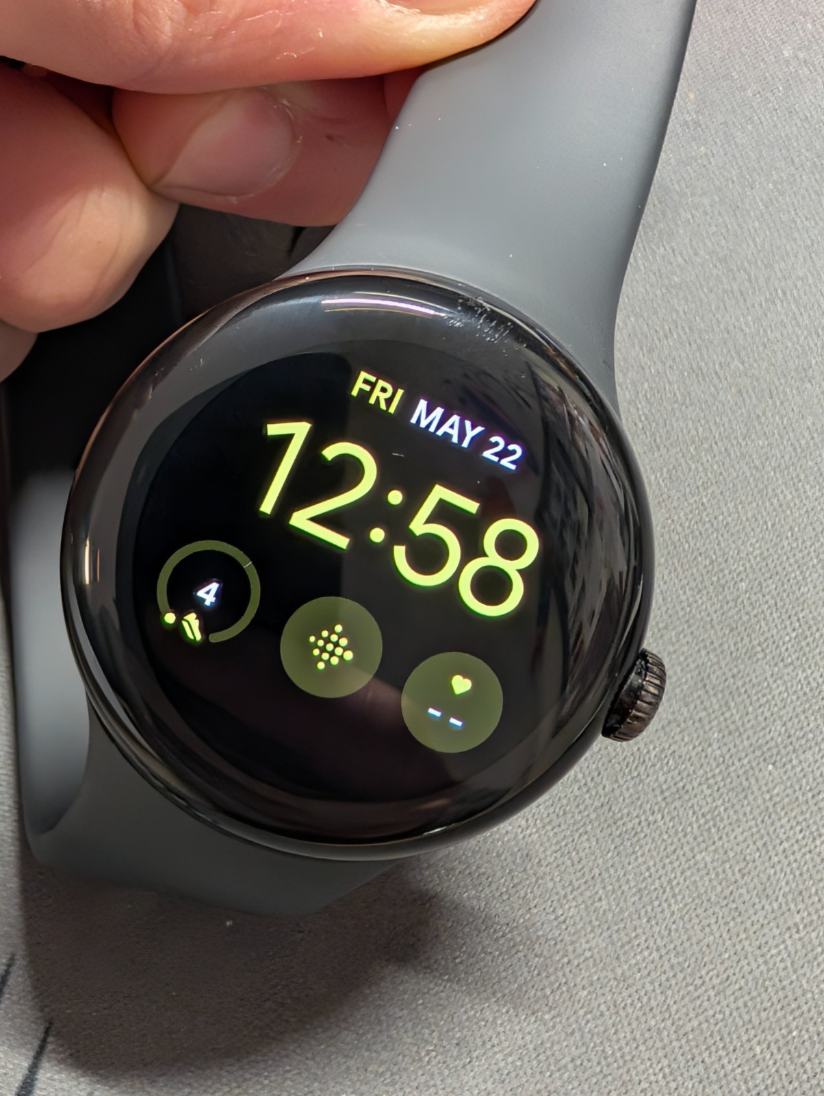 Google Pixel Watch Matte Black w/Black and Silver Bands (LTE/US) – used/works