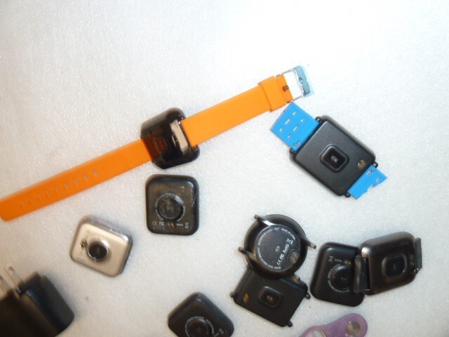 Lot of 11 Assorted smart Watches – Wi-Fi / Bluetooth – PARTS/REPAIR