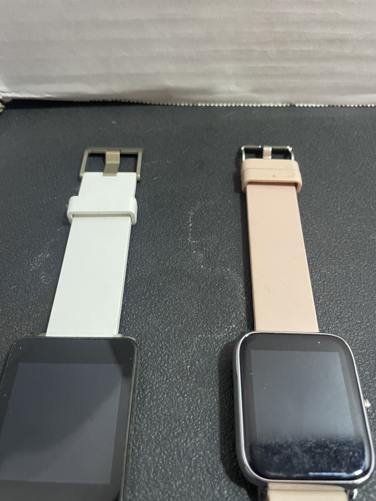 Fitbit /smart Watches Lot 5 Mixed