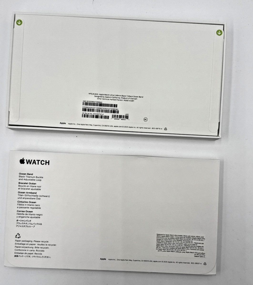 Apple Watch Ultra 3 49mm Black Ti Black Ocean Band MFOJ4LW/A