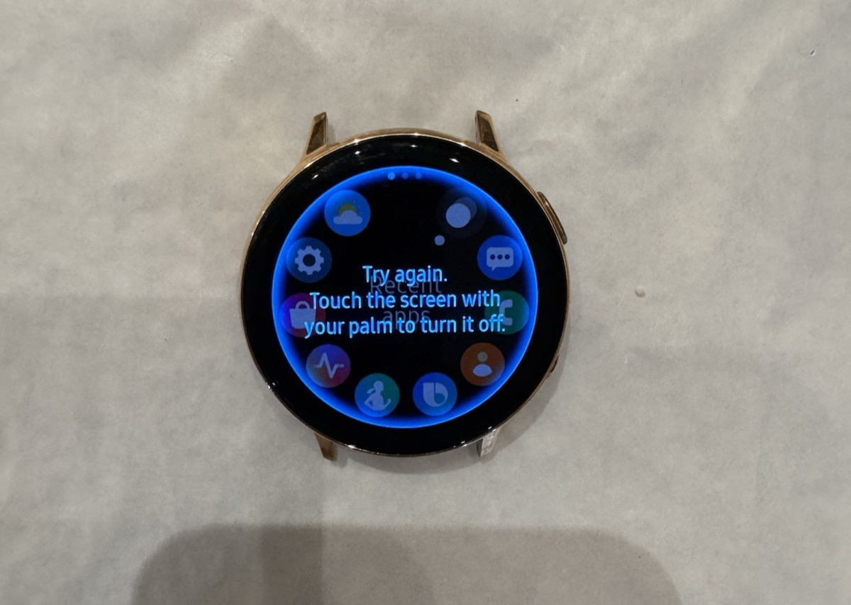 Samsung Galaxy Watch Active 2 SM-R825U Gold LTE Unlocked (Touch-Failed)