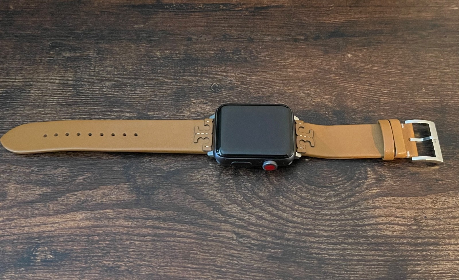 Apple Watch Series 3 42mm Space Gray Aluminum Case With Tan Leather Band (GPS)