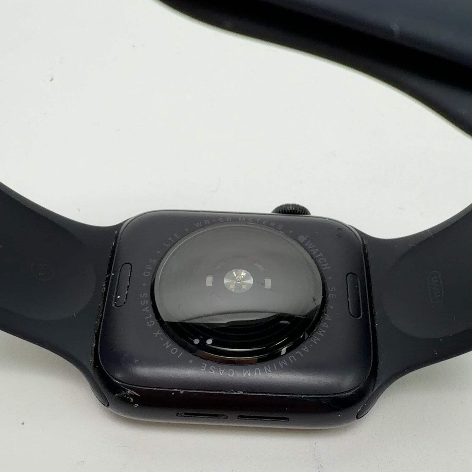 GPS Only Apple Watch SE 2nd Gen 44MM Midnight Aluminum Midnight Sport Band A2727