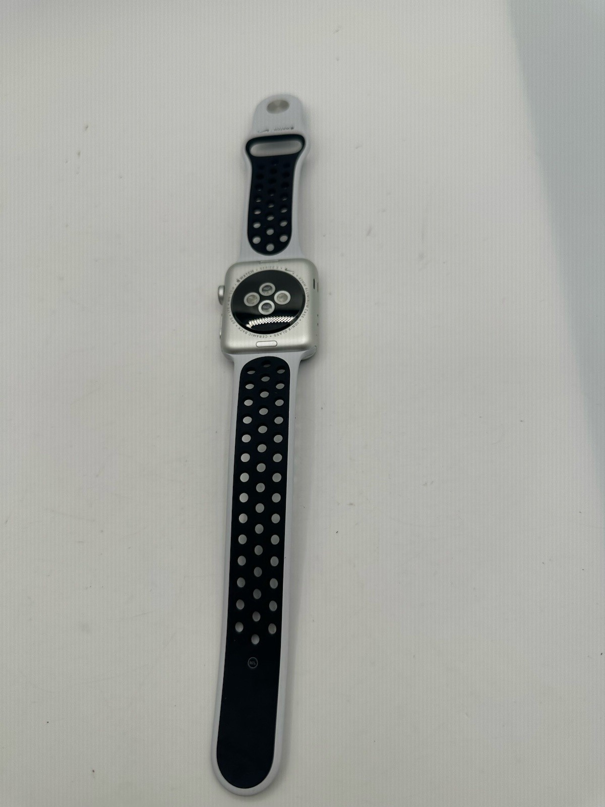 Apple Watch Nike Series 3 Aluminum 42mm Case Sport Band. READ