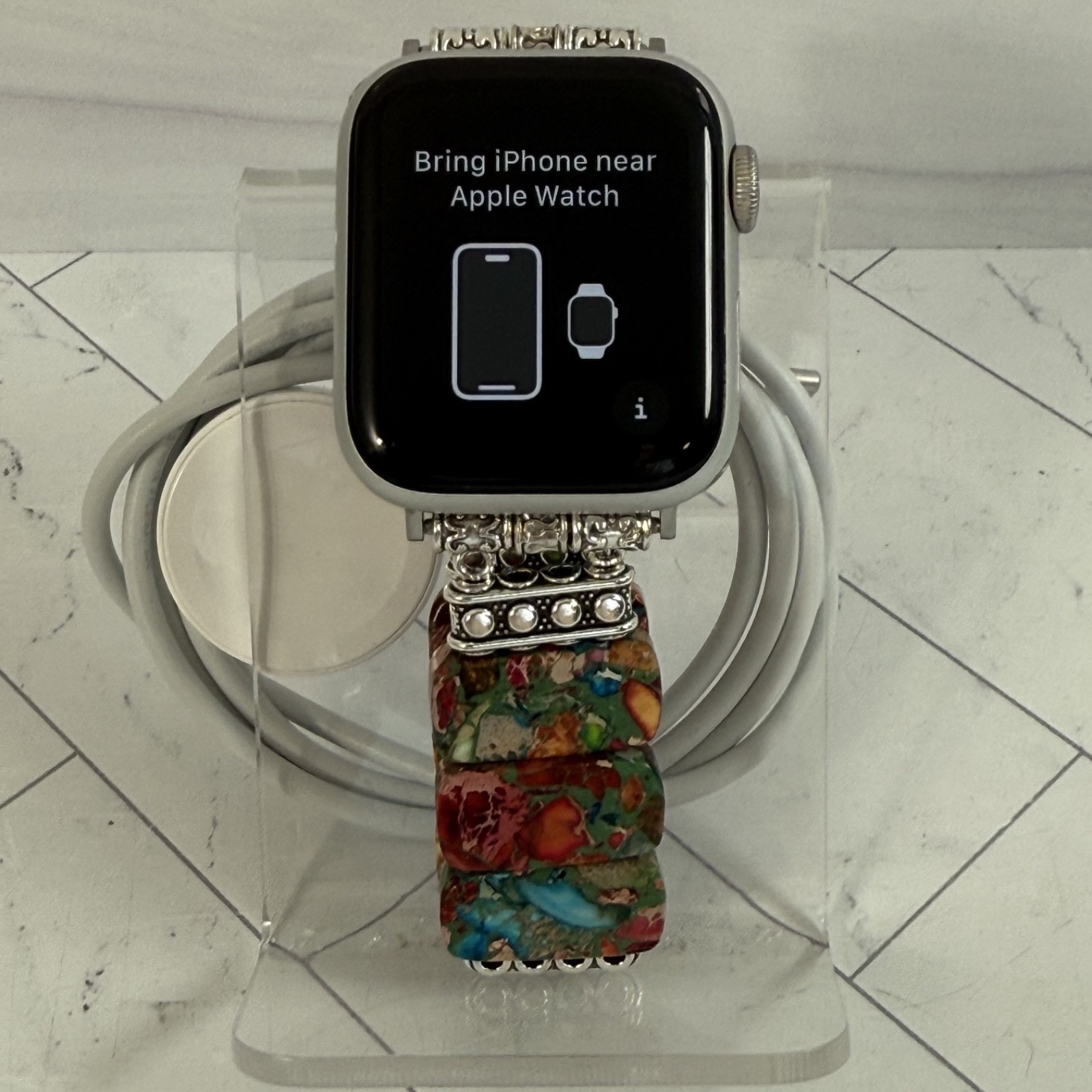 Apple Watch Series 5 40mm Silver GPS WiFi Smartwatch #H94
