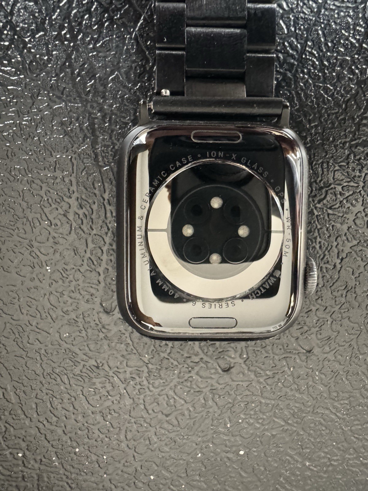 Apple Watch Series 6 GPS w/ 40MM Space Gray Aluminum Case