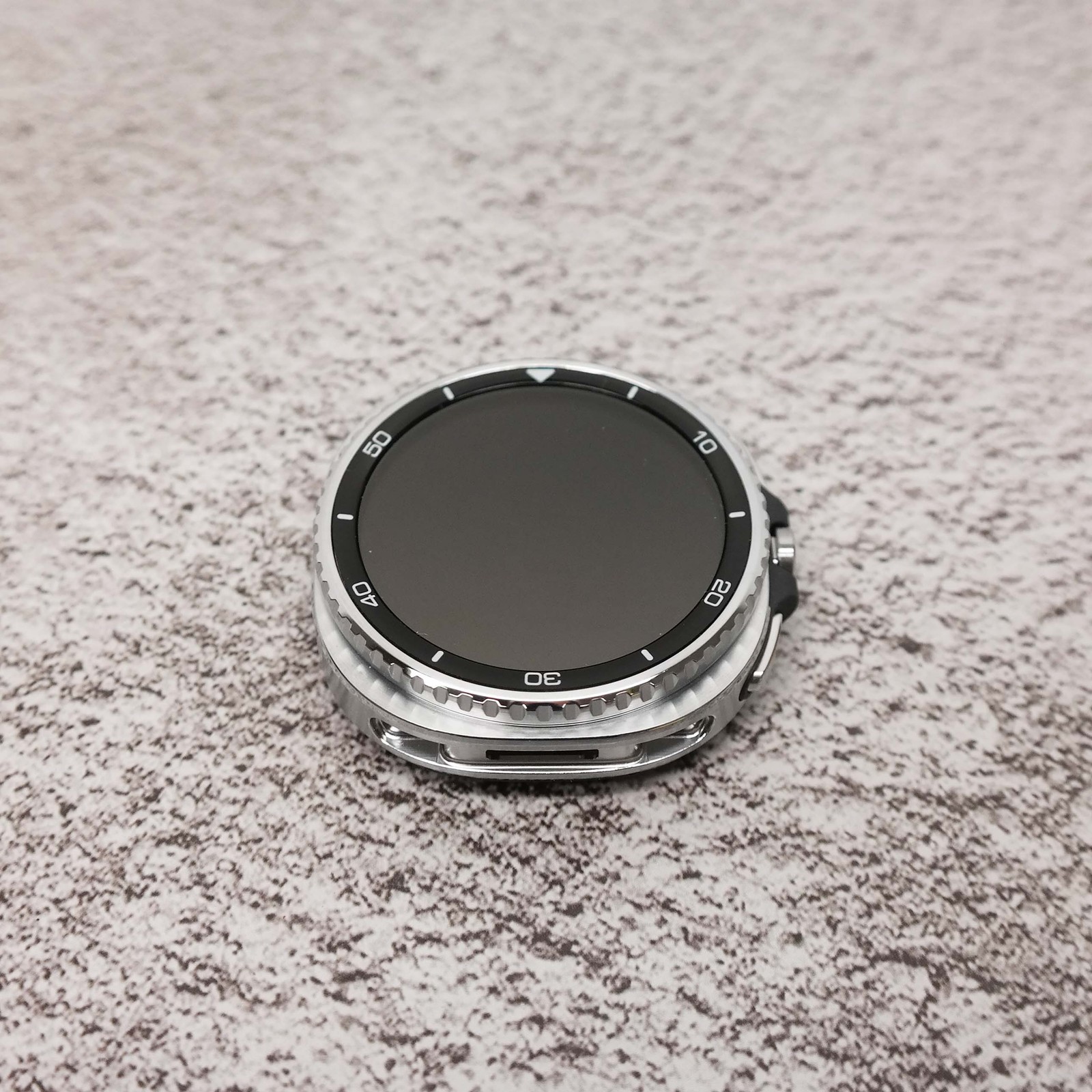 Samsung Galaxy Watch8 Classic SM-L500 Stainless Steel 46mm Black BROKEN