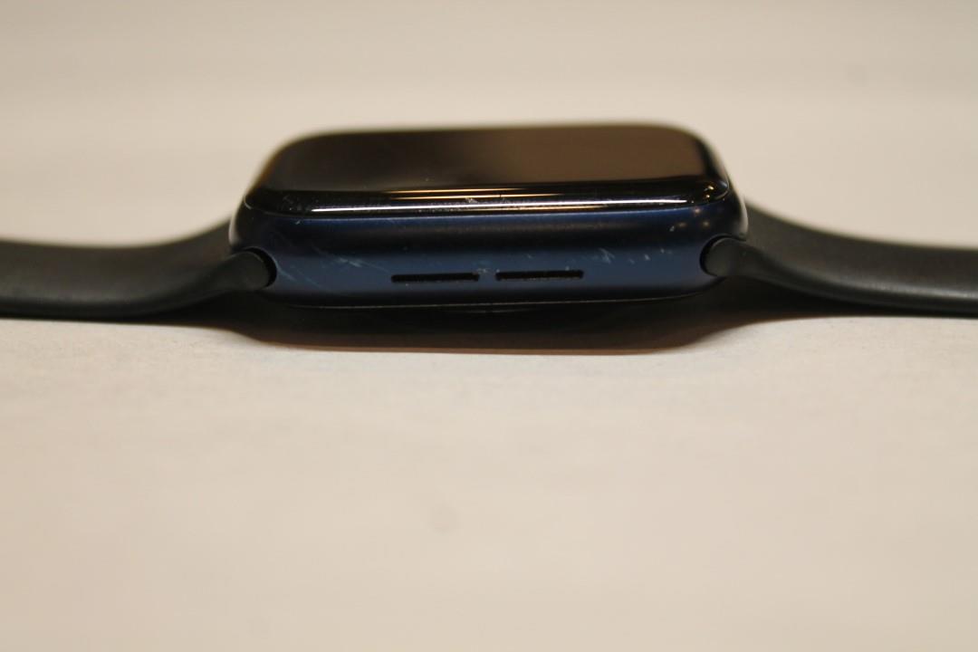 Apple Watch Series 6 44mm Midnight Blue – Black Sport Band M/L GPS + Cellular ~