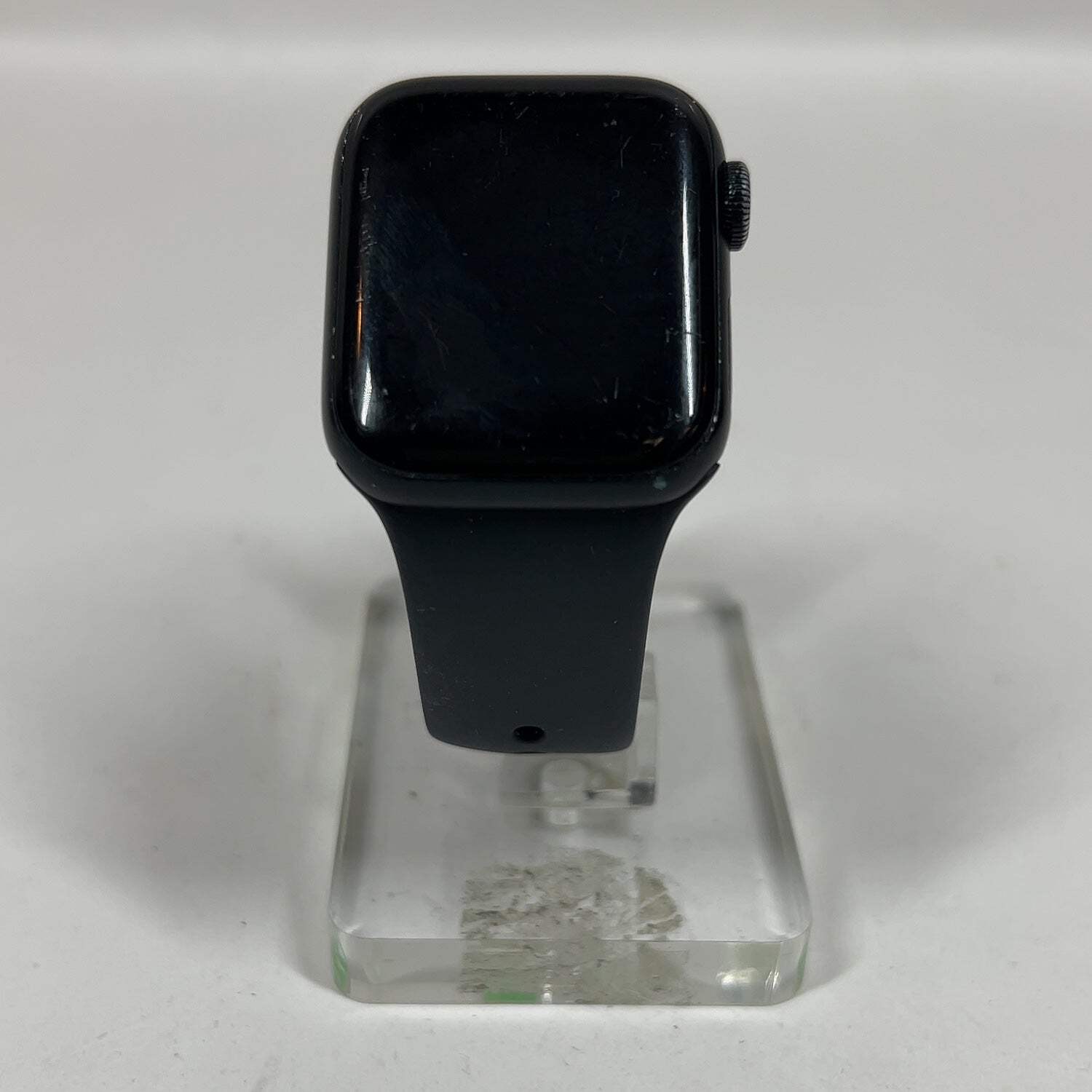 GPS Only Apple Watch SE 2nd Gen 40MM Black Aluminum Black Sport Band MNT73LL/A