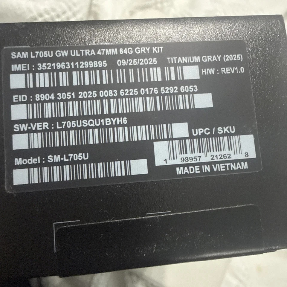 Samsung Galaxy Watch Ultra 47mm Titanium LTE Gray (2025) Open Box