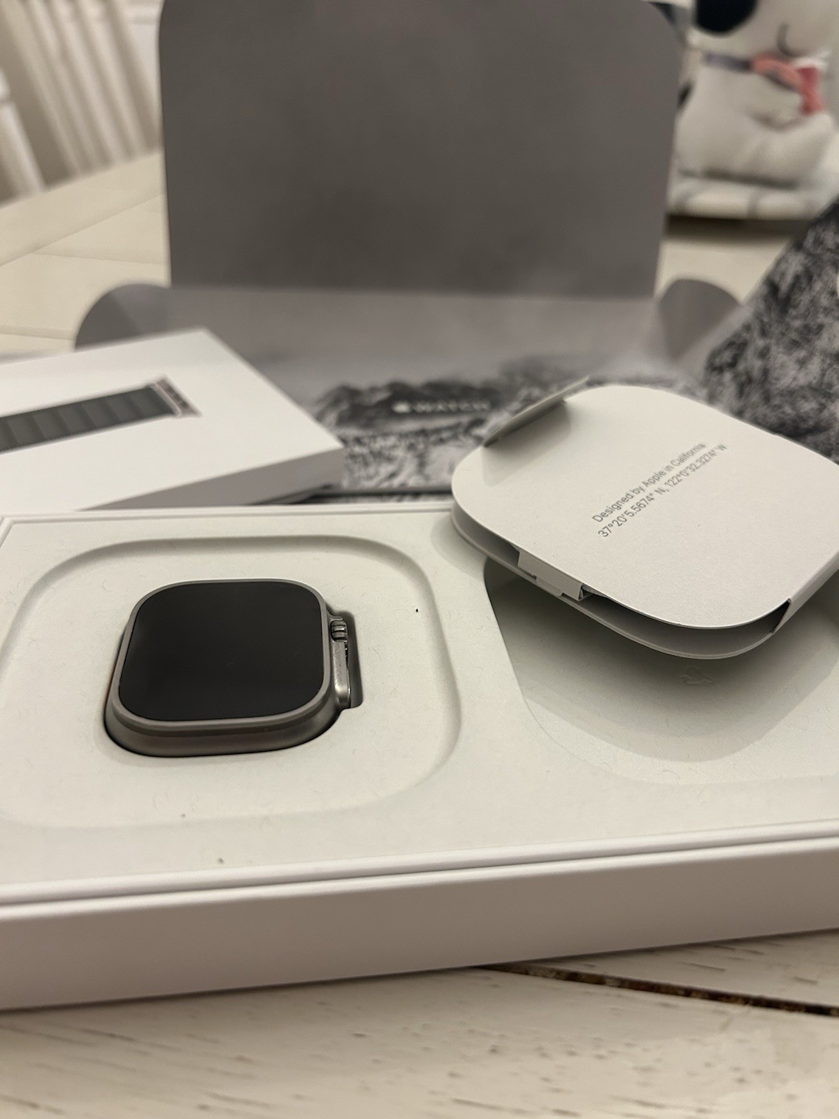 Apple Watch Ultra 49mm GPS+Cellular, Alpine Loop- Green, Large- With Box
