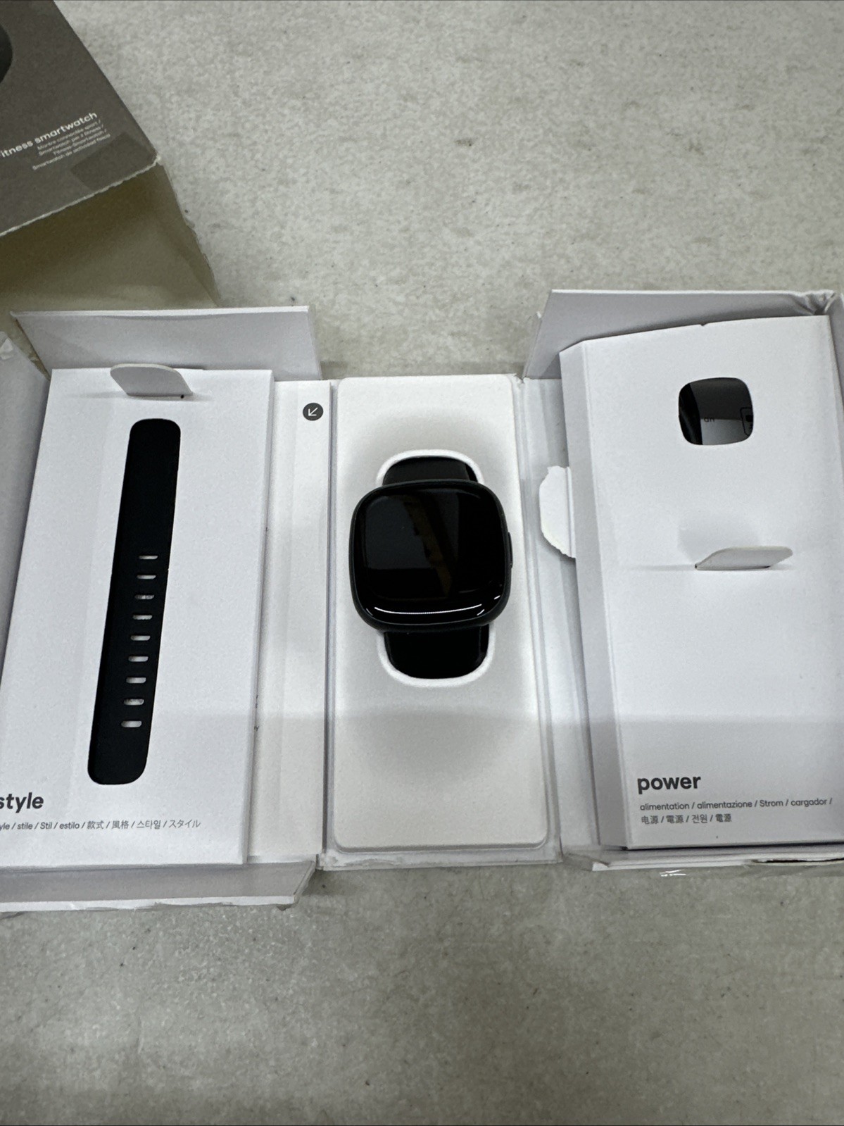 Fitbit Versa 4 Fitness Smartwatch GPS Heart Rate Sleep Tracking Black Graphite
