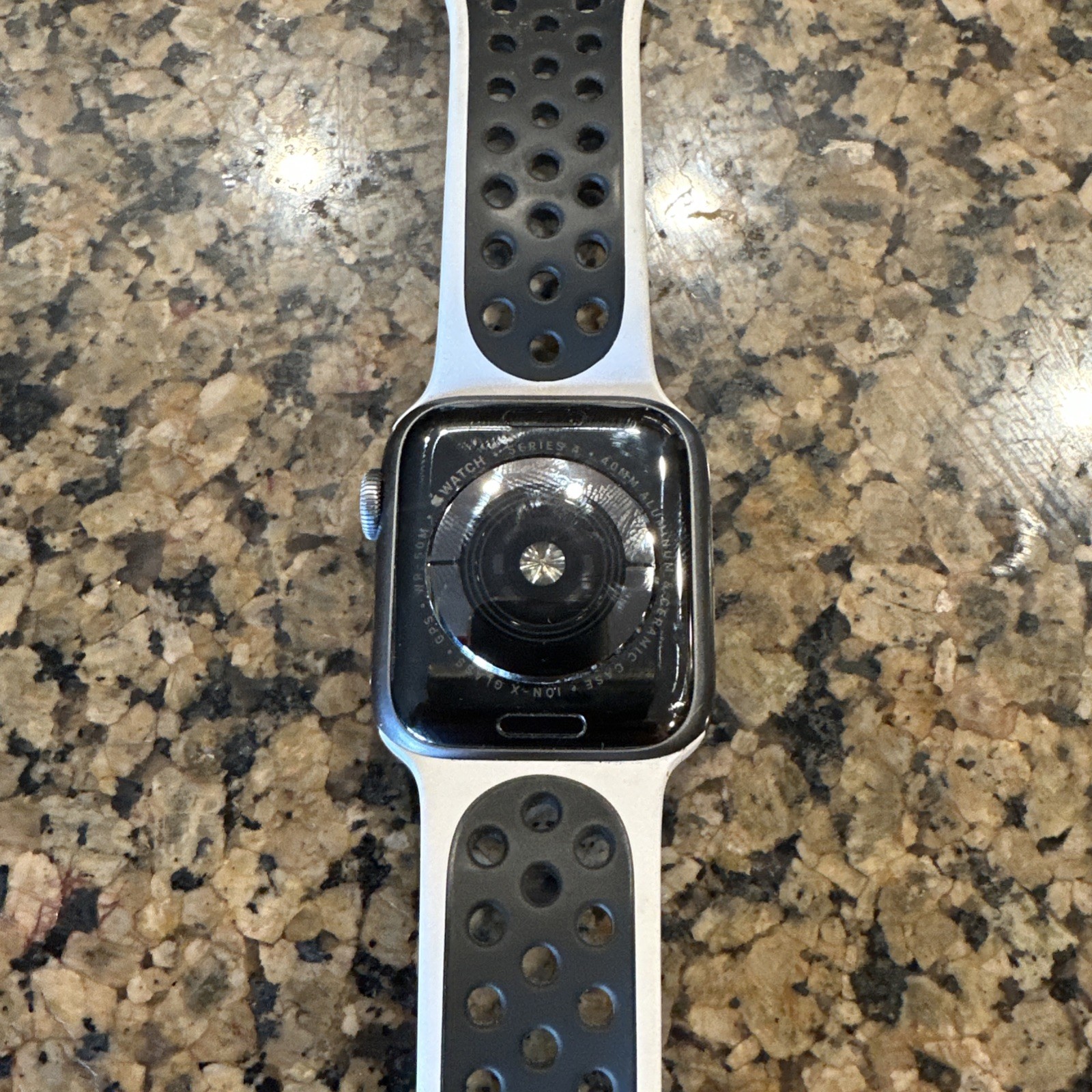Apple Watch Series 4 40MM Aluminum & Ceramic Case GPS W/ Nike Sport Band