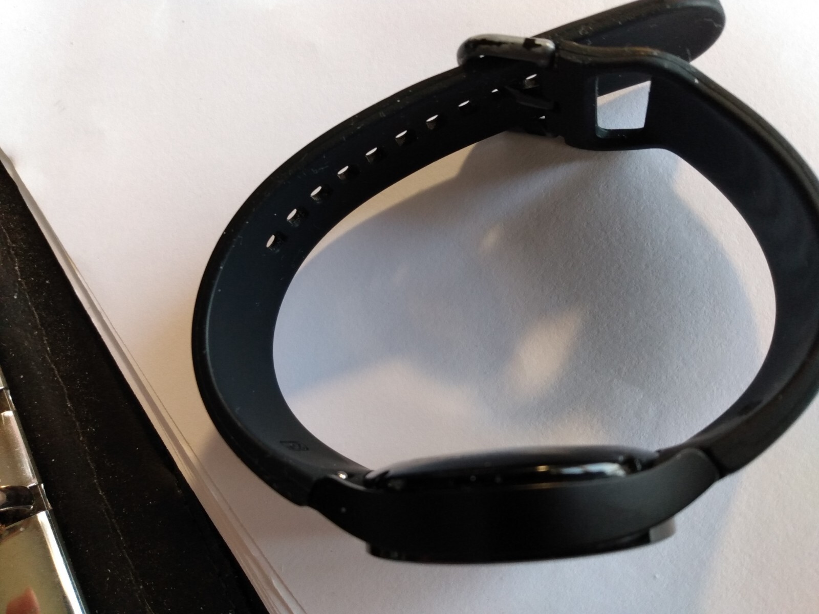 Samsung Galaxy Watch4 44mm Black Aluminum Case with Balck Sports Silicone…