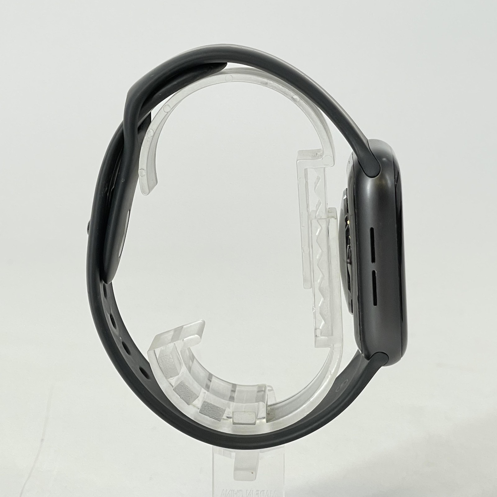 Apple Watch (Series 5) 44mm Grey Aluminum (LTE) w/ Black Sport – Good Condition