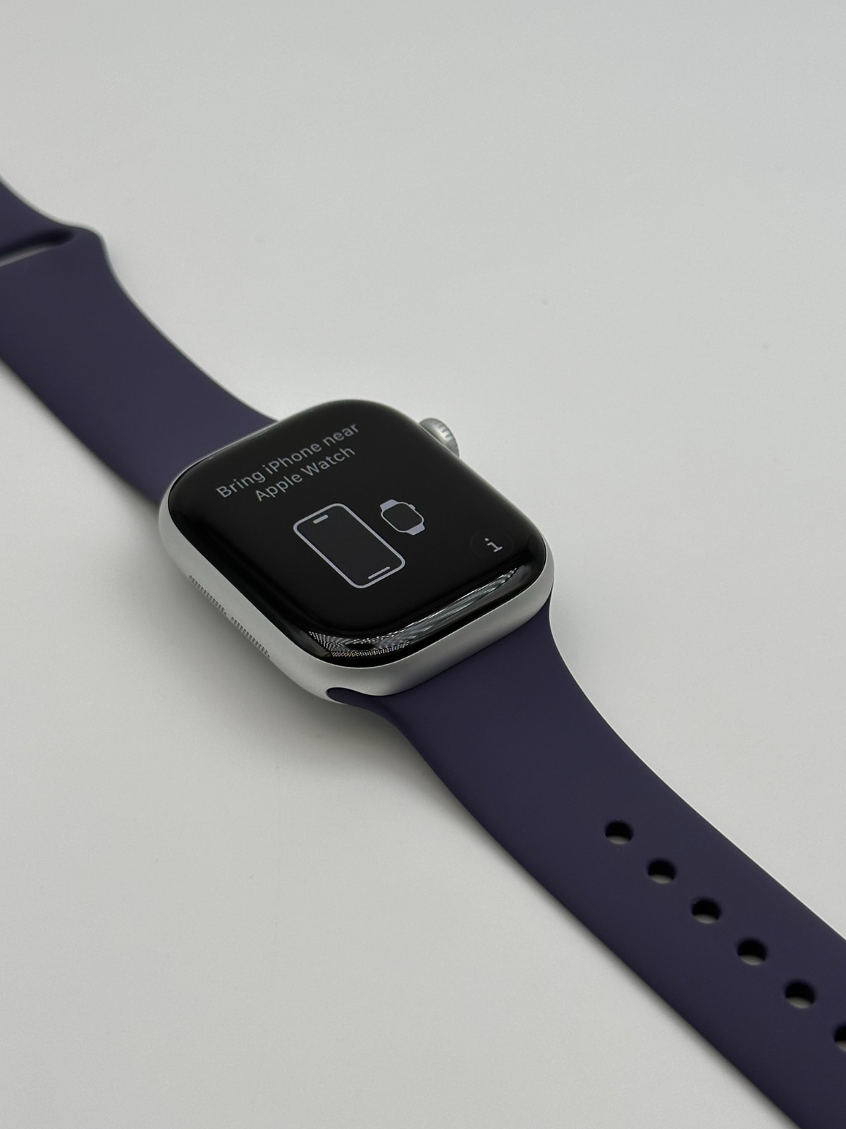 Apple Watch Series 11 42mm GPS Silver Case w Purple Fog Sport Band S/M MEU64LW/A