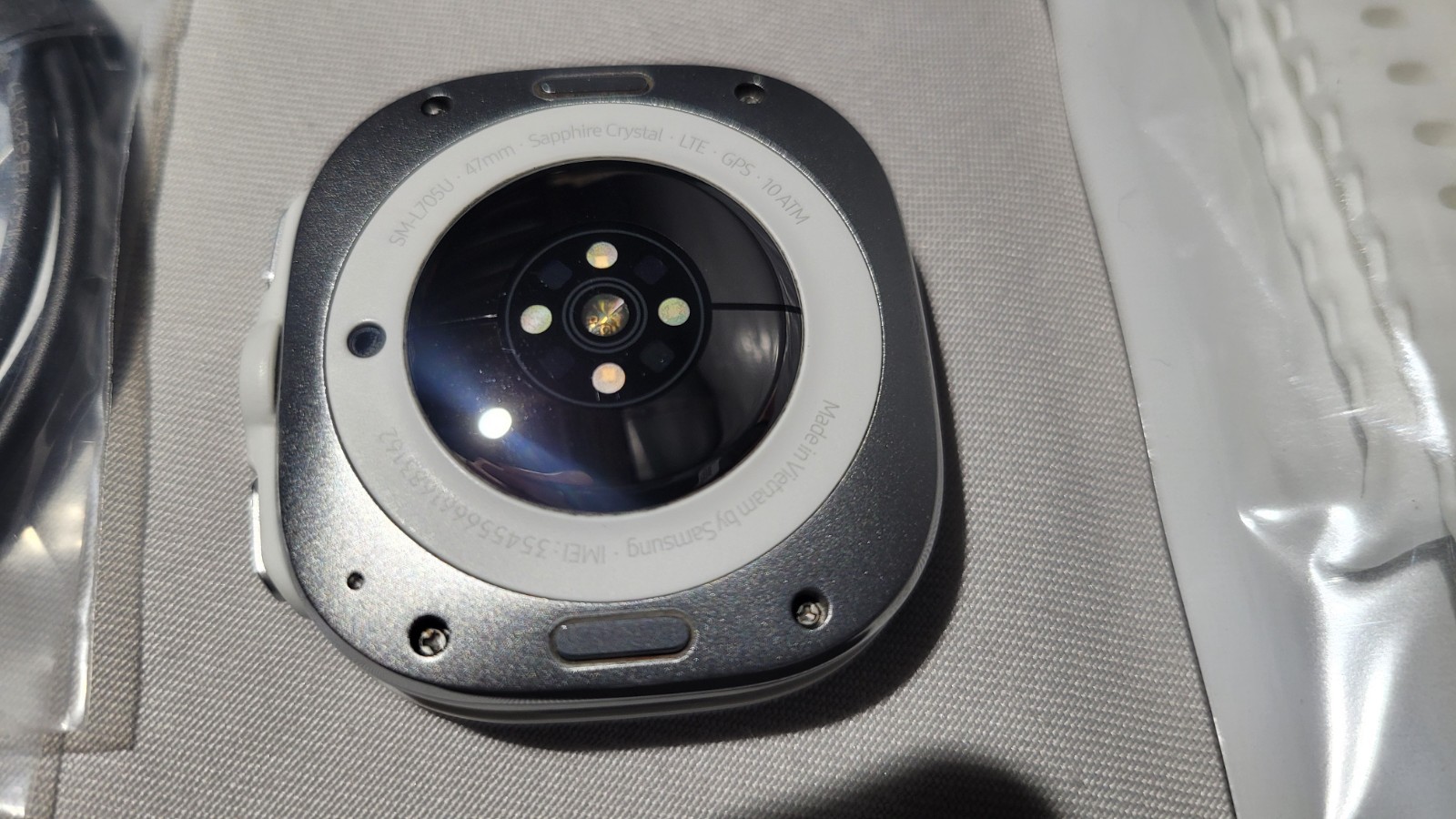 Samsung Galaxy Watch Ultra (LTE) 47MM Titanium Case – White – SM-L705UZWAXAA