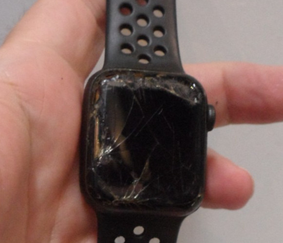 Apple Watch SE 40mm 1st Aluminum Case AS-IS