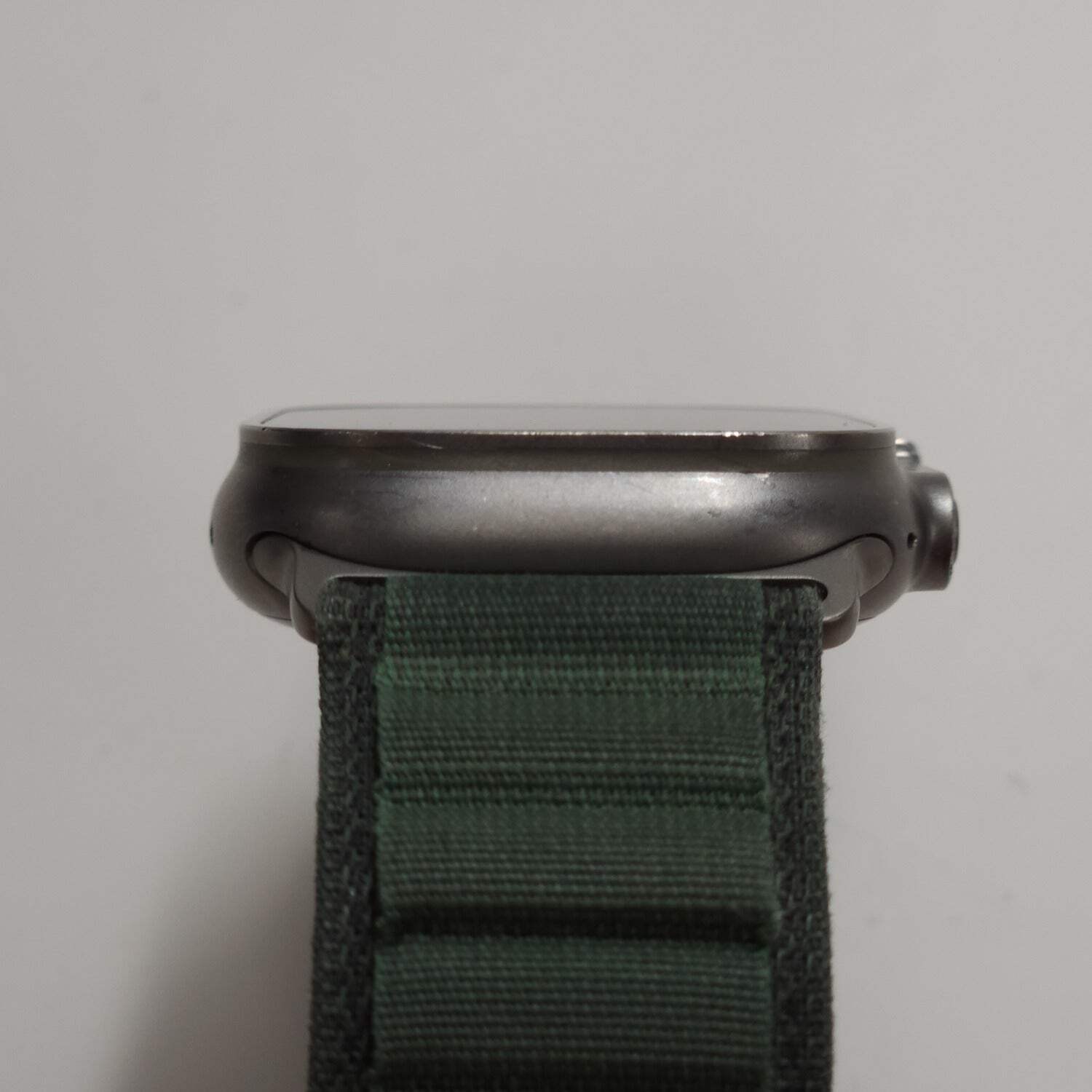 Unlocked Apple Watch Ultra 49MM Natural Titanium Green/Gray Trail Loop A2622
