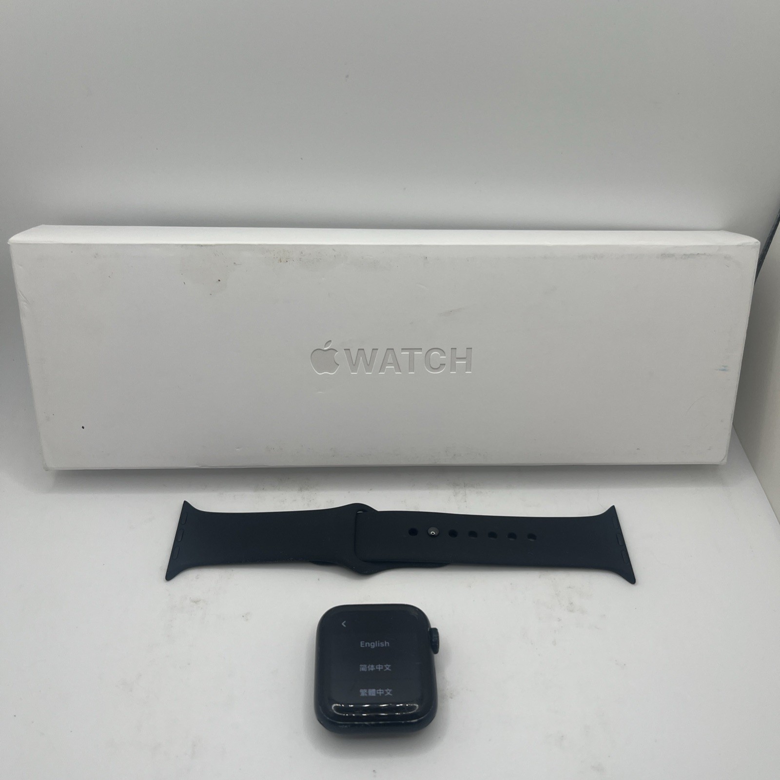Apple Watch SE (GPS) (2nd Generation) 40mm 32 Gig Used Excellent With Box (read)