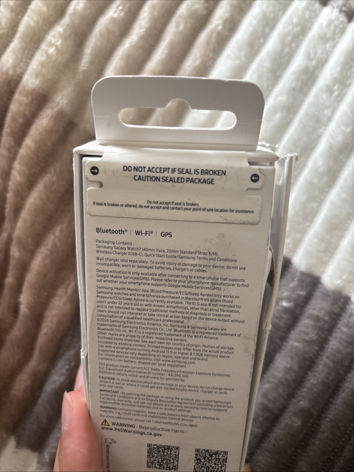 Samsung Galaxy Watch7 Wi-Fi, GPS, Bluetooth, 40mm, Cream Box Damage Still Sealed