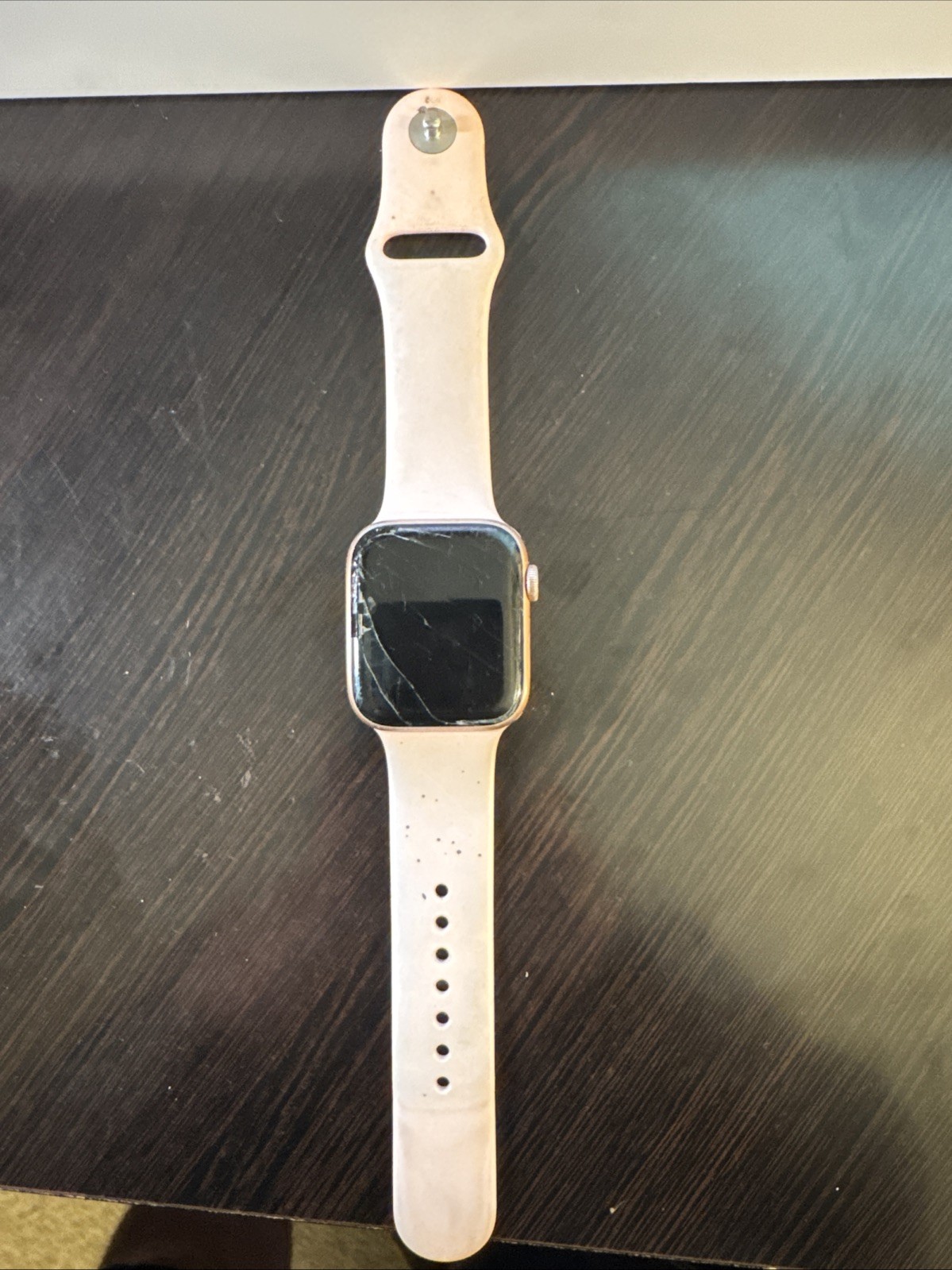 Apple Watch SE 44mm Gold Aluminum Case with Pink Sand Sport Band – Regular (GPS)