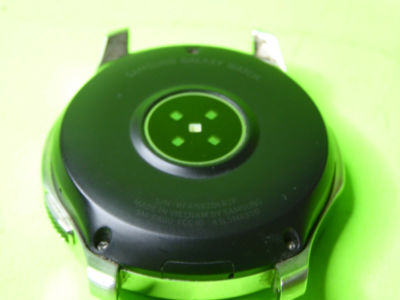Samsung Galaxy Watch SM-R800 46mm. Watch Case only (screen has tiny dead pixel)
