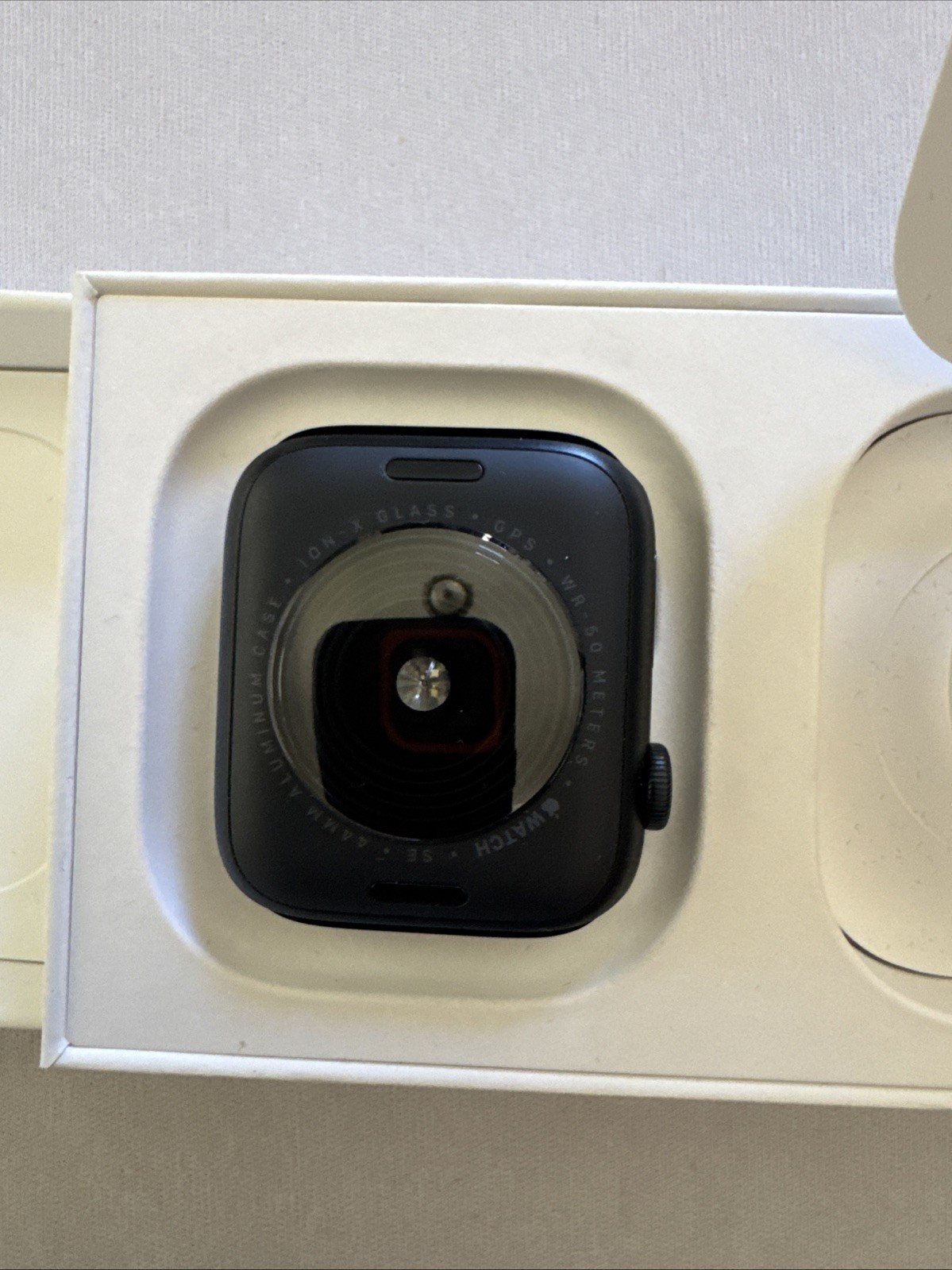 Apple Watch SE, 2nd Gen, GPS, 40mm, Midnight Aluminum Case w/Sport Band. S/M