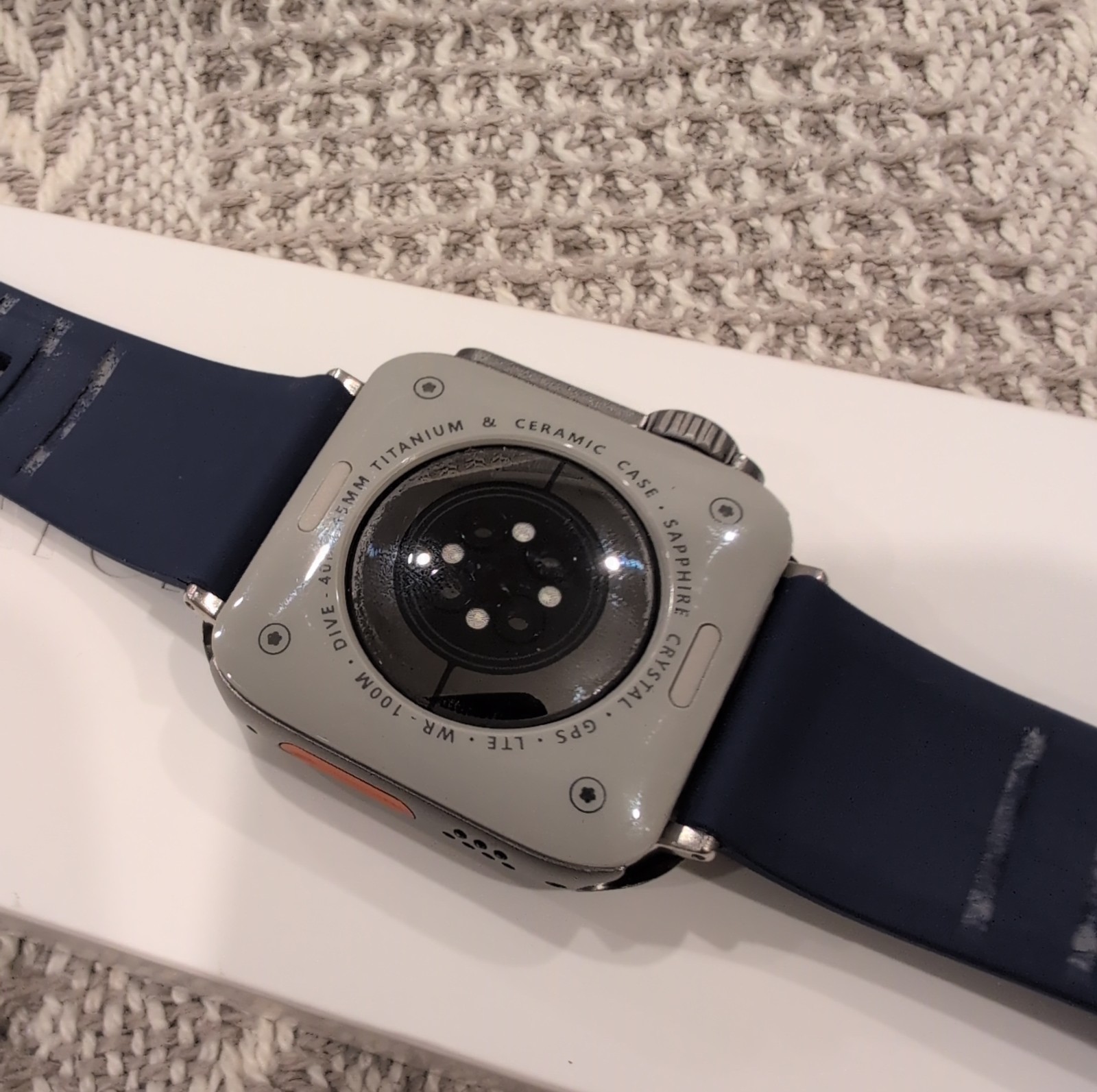 Apple Watch Series 7 45mm GPS Midnight Aluminum Case Sports Band (A2474) Extras