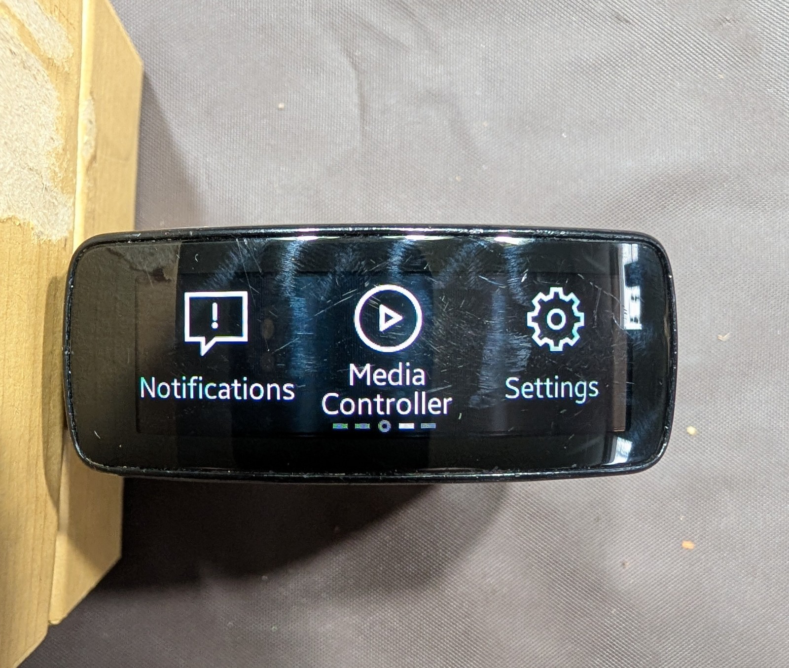 Samsung Gear Fit SM-R3500ZKCXAR Fitness Band