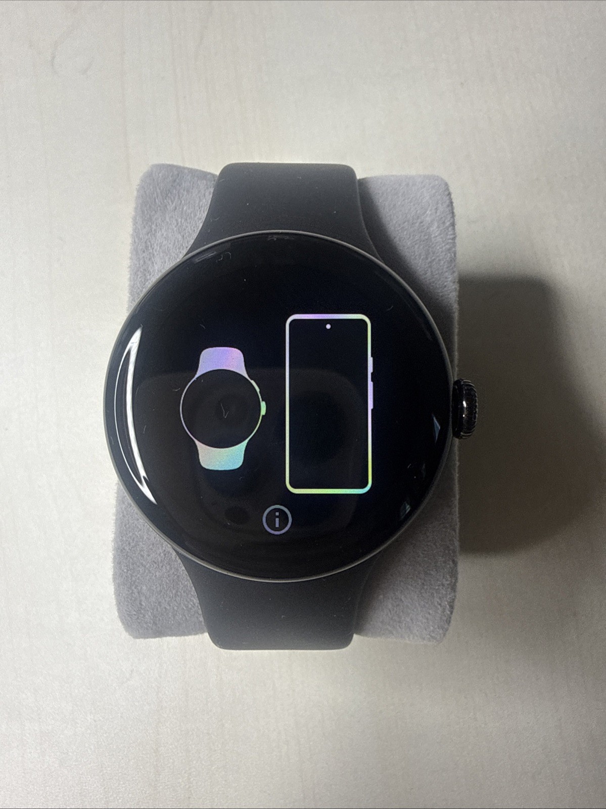 Google Pixel Watch 2 With Band 41mm Wi-Fi ONLY Black Excellent