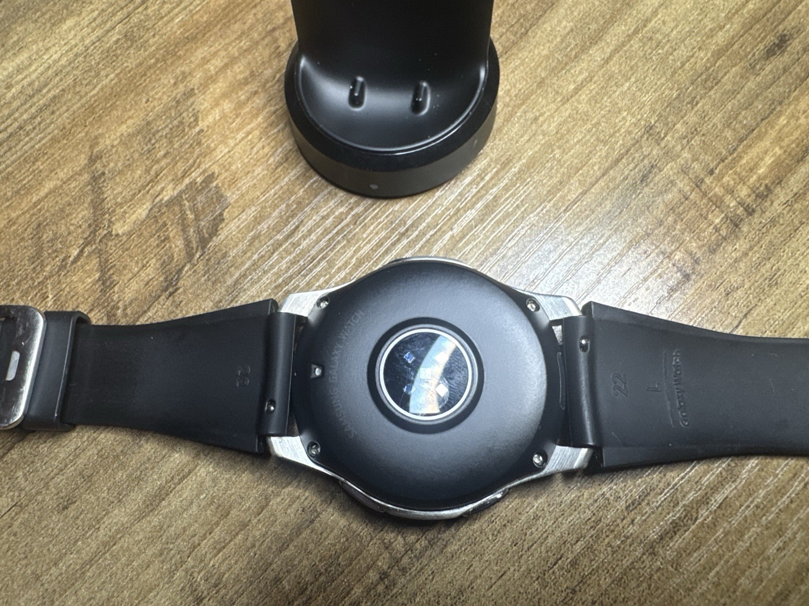 Samsung Galaxy Watch 46mm Silver Black Silicone Touch BT w/ charging stand