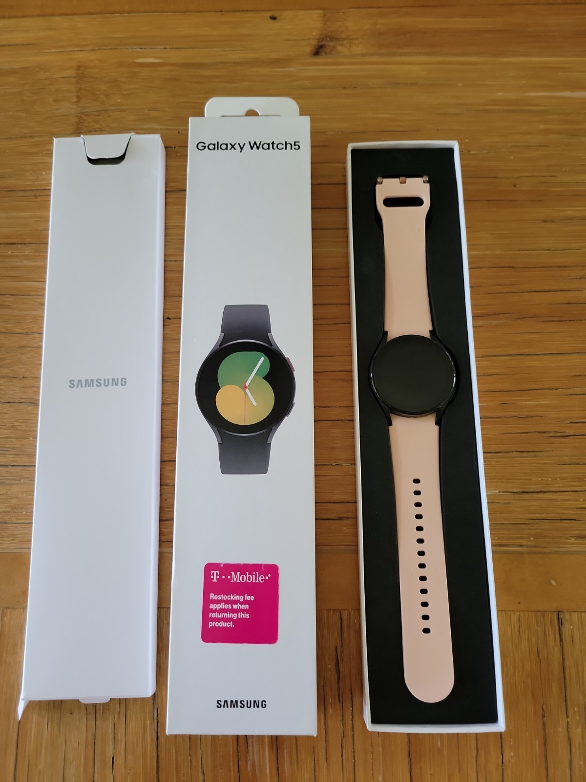 Samsung Watch5 In 30 MM Pink In Excellent Condition