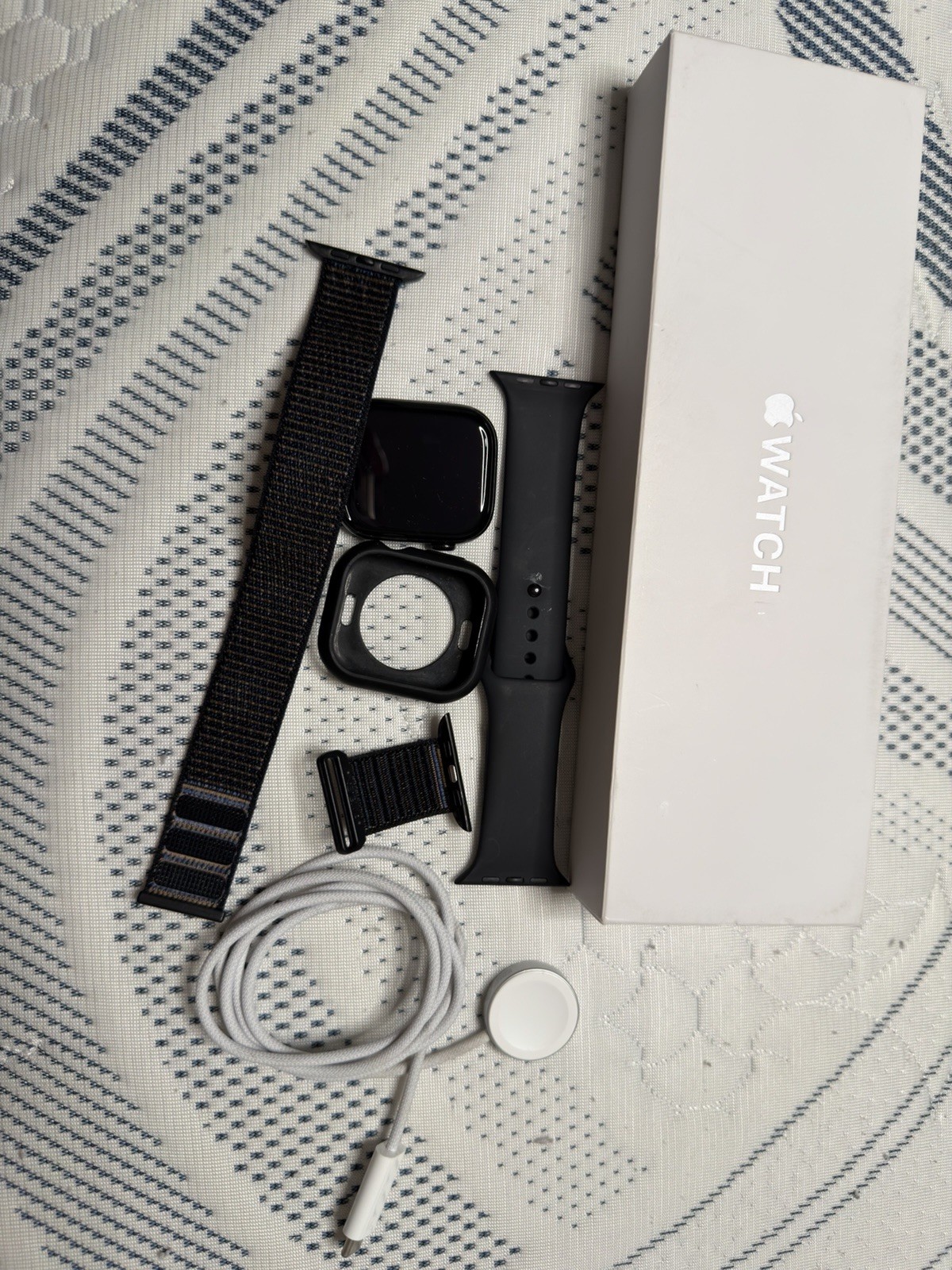 Apple Watch Series 10 46mm Black Aluminum Case Black Silicone Band GPS 64GB