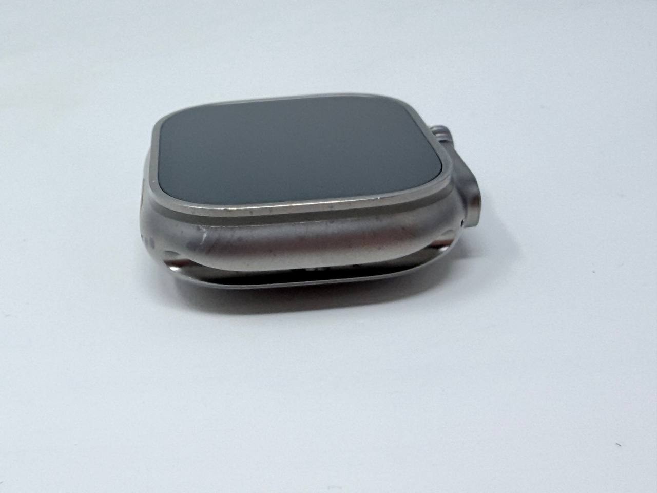 Apple Watch Ultra 2 (GPS + Cellular Unlocked, 49MM) – Natural Titanium – 88% BH