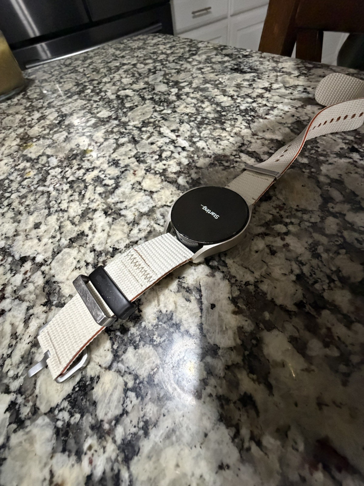 Samsung Galaxy Watch6 SM-R930 40mm Gold Aluminum Case with Cream Sport Band…