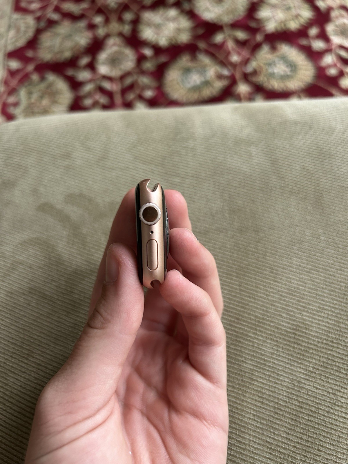 Apple Watch Series 6, 40mm Rose Gold, GPS, Comes with 7 Colorful Bands