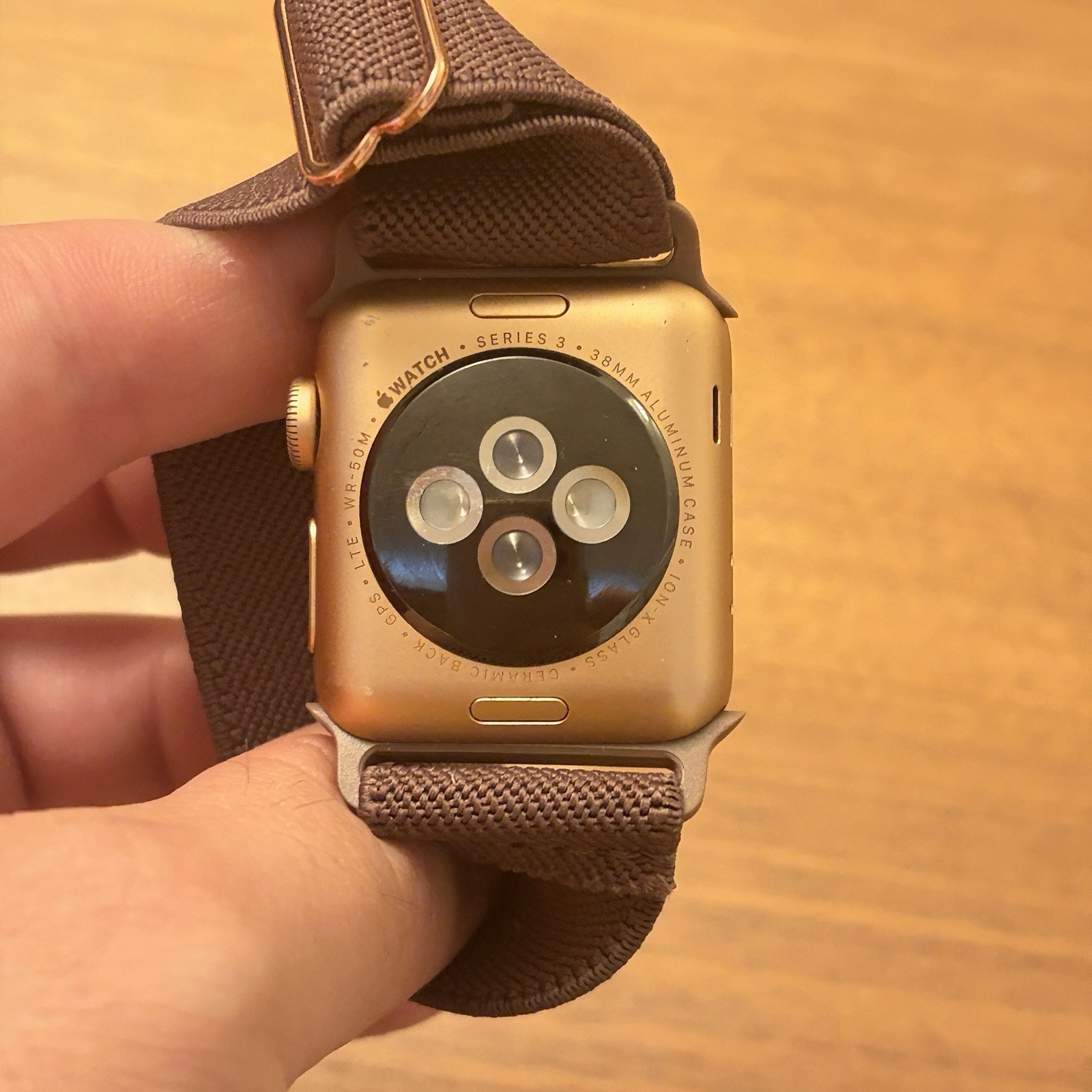 Apple Watch Series 3 Aluminum Rose Gold 38mm Locked! – GPS – Cellular