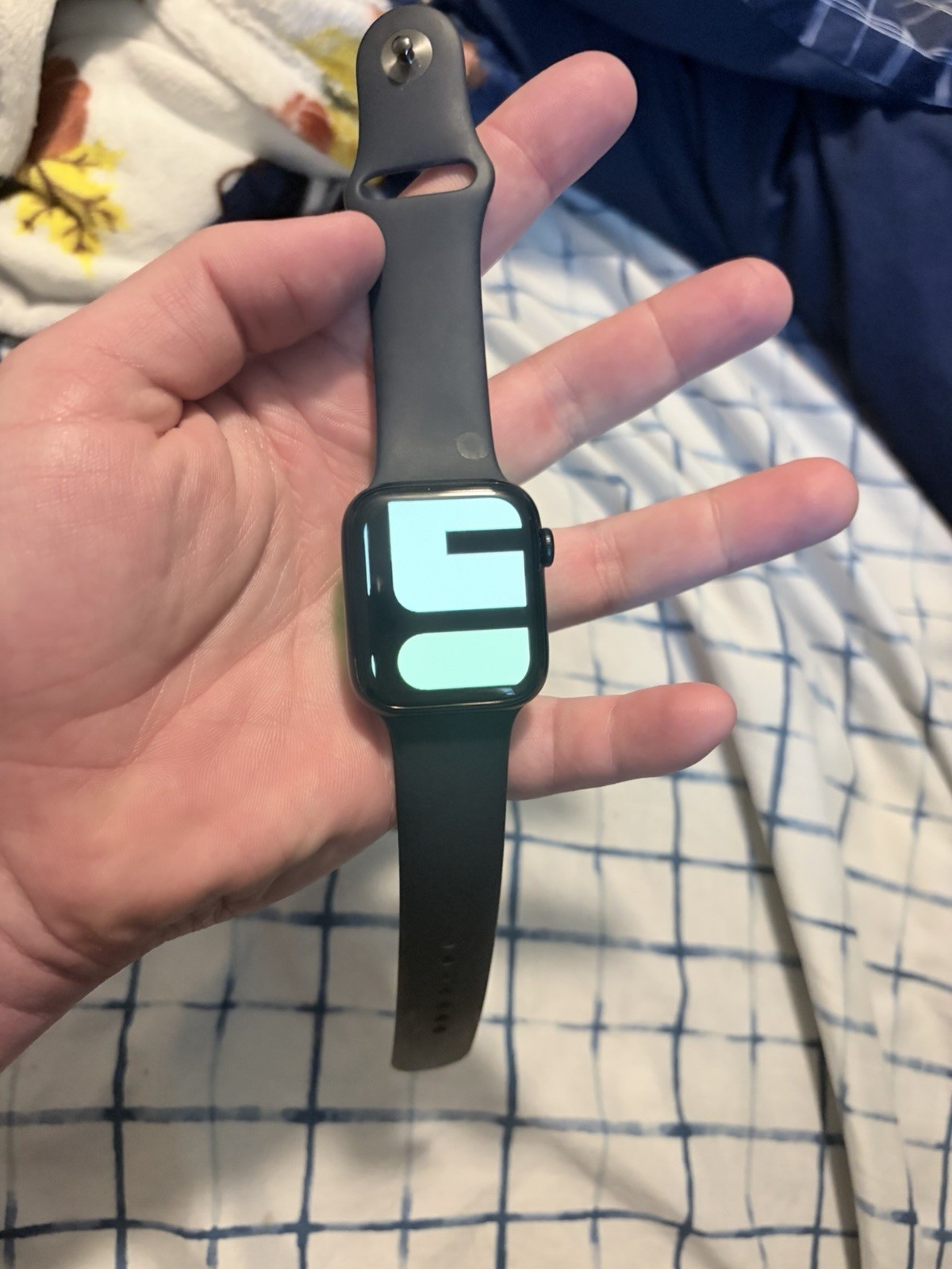 Apple Watch SE 3 (Nike Edition) and a metal link bracelet (fashionable)