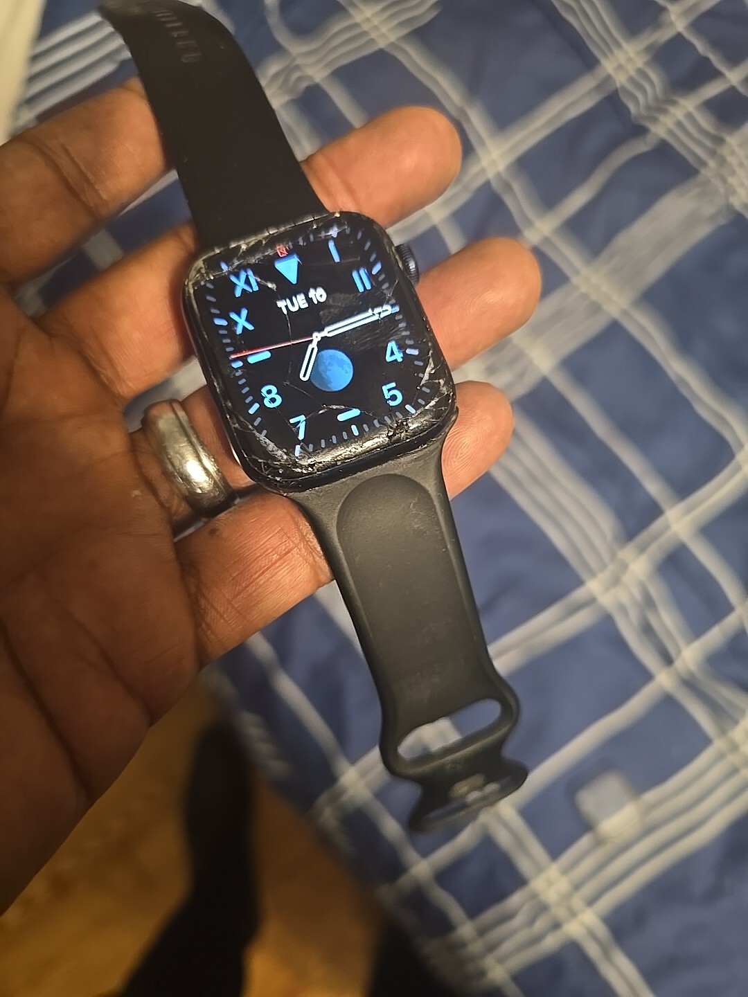 Apple Watch Series 6 (A2294) – 44mm – GPS+Cellular – 32GB – Unlocked