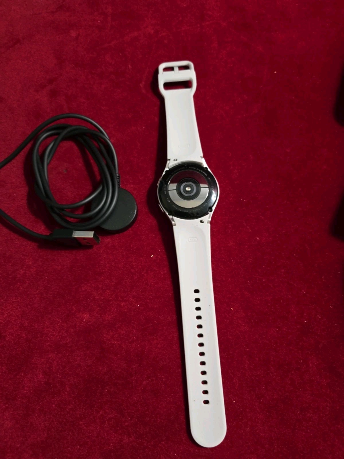 Samsung Galaxy Watch 4 40mm Bluetooth WIFI GPS SM-R860NZSAXAA TESTED