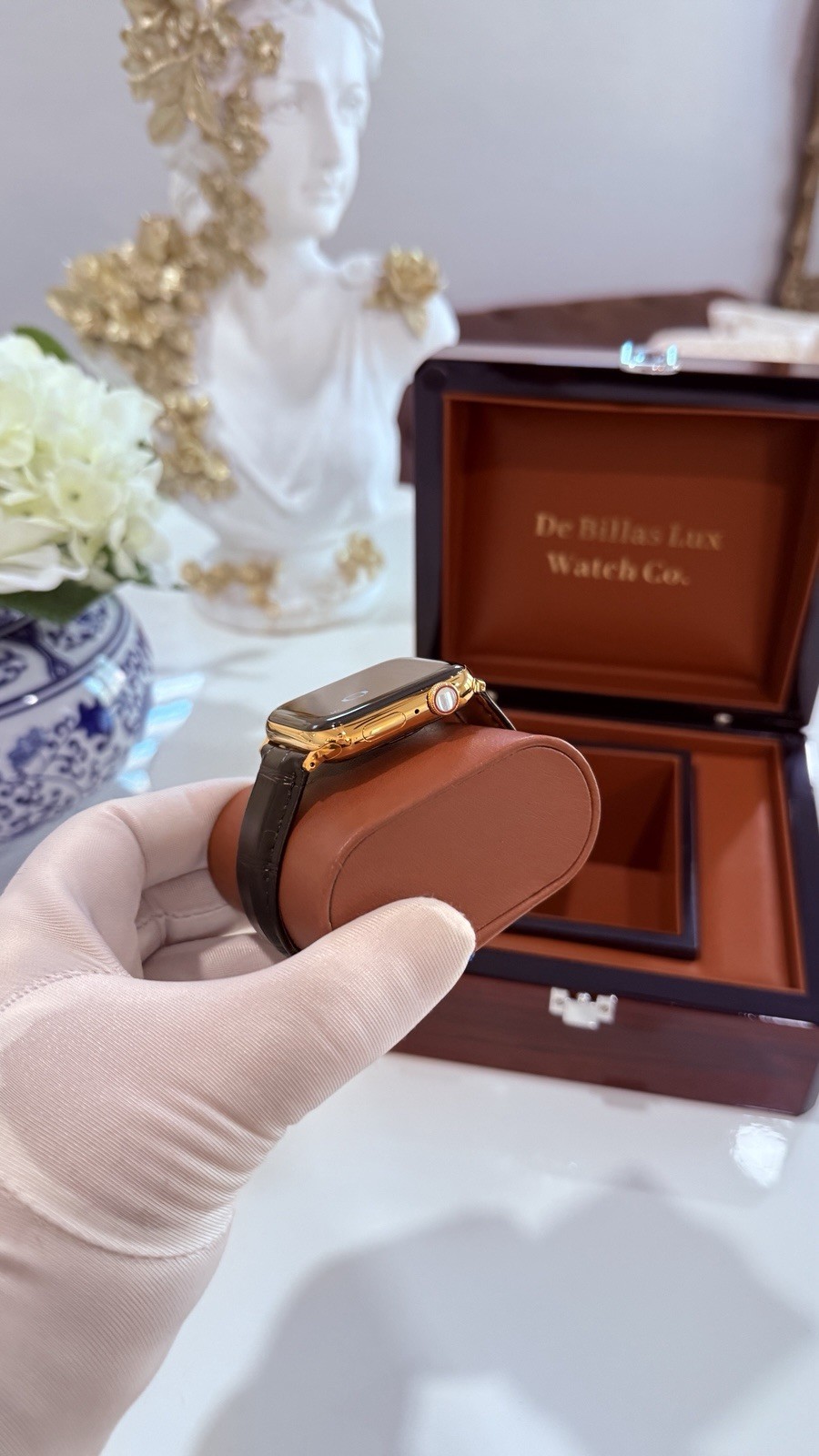 ✅ Custom 24k Gold Plated Apple Watch Series 9 Black Band | Water Resistant | Box