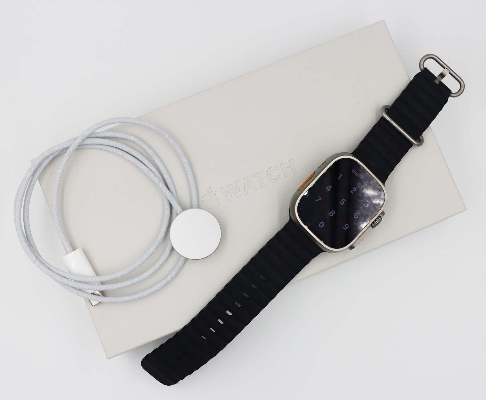 Apple Watch Ultra 1st Generation Titanium & Ocean Band – 86% Battery – Complete